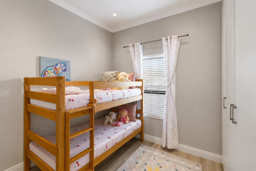 3 Bedroom Property for Sale in Aan de Wijnlanden Western Cape